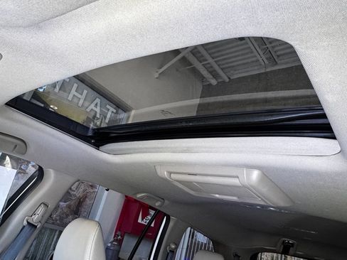 Used 2017 Honda Pilot Touring image 39
