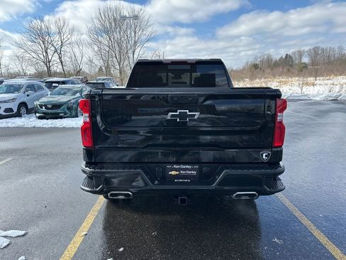 Used 2024 Chevrolet Silverado 1500 LT Trail Boss w/ Convenience Package II image 8