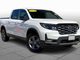 Used 2024 Honda Ridgeline TrailSport image 2