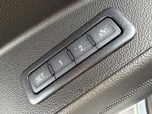 Used 2018 Chevrolet Tahoe LT AWD/4WD image 29