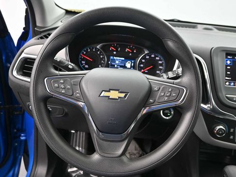 Used 2024 Chevrolet Equinox LS w/ LS Convenience Package AWD/4WD image 13