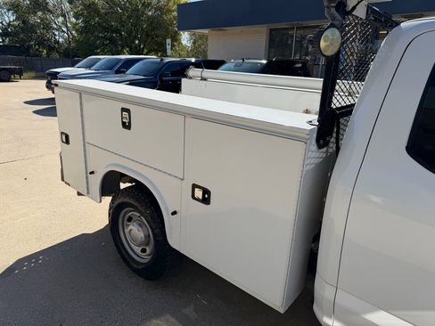 Used 2017 Ford F250 XL w/ Power Equipment Group image 18