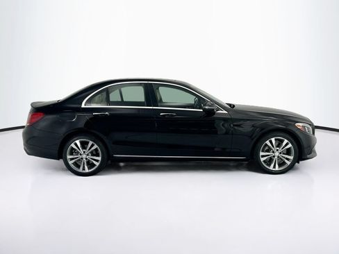 Used 2017 Mercedes-Benz C 300 4MATIC Sedan image 4
