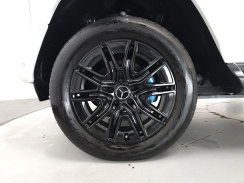 Certified 2025 Mercedes-Benz G 580 w/ EQ Technology image 37