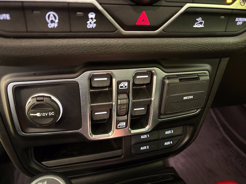 Used 2024 Jeep Wrangler Unlimited Sport AWD/4WD image 27
