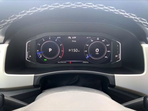 Certified 2023 Volkswagen Atlas Cross Sport SE w/ Panoramic Sunroof Package FWD image 24