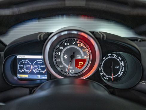 Used 2017 Ferrari California T image 52