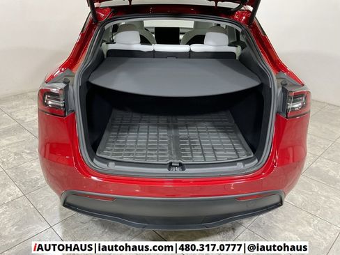 Used 2023 Tesla Model Y Long Range image 10