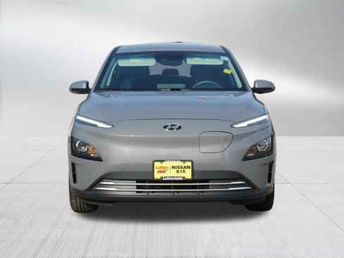 Used 2023 Hyundai Kona SE w/ Cargo Package FWD image 2