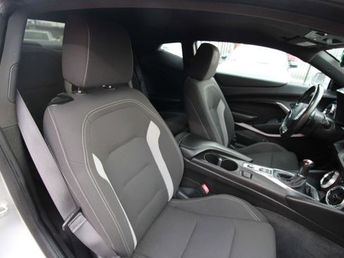 Used 2016 Chevrolet Camaro SS image 35