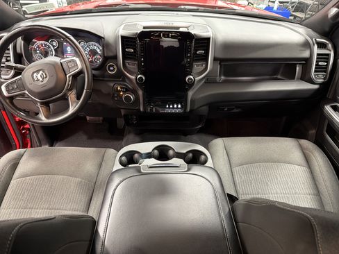 Used 2024 RAM 2500 Big Horn w/ Sport Appearance Package image 5