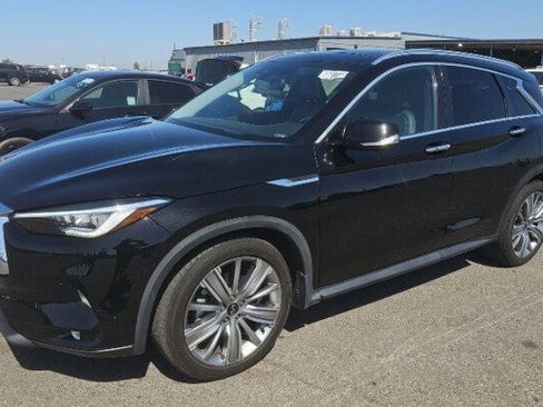 Used 2021 INFINITI QX50 Sensory image 3