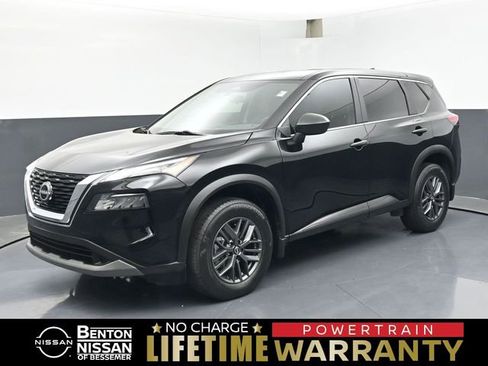 Used 2023 Nissan Rogue S FWD image 1