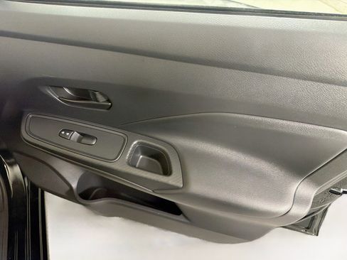 Used 2025 Nissan Versa S w/ Trunk Package FWD image 29