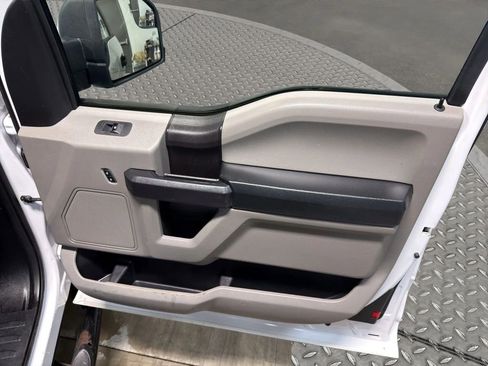 Used 2016 Ford F150 XL w/ Heavy-Duty Payload Package image 21