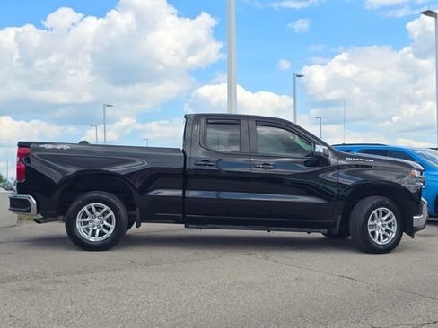 Used 2021 Chevrolet Silverado 1500 LT AWD/4WD image 27