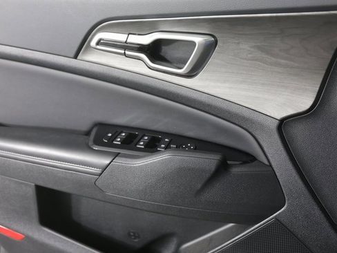 Used 2024 Kia Sportage X-Line w/ X-Line Premium Package image 13