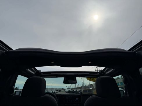 Used 2026 Jeep Wrangler Unlimited Rubicon w/ Xtreme 35 Tire Package image 12