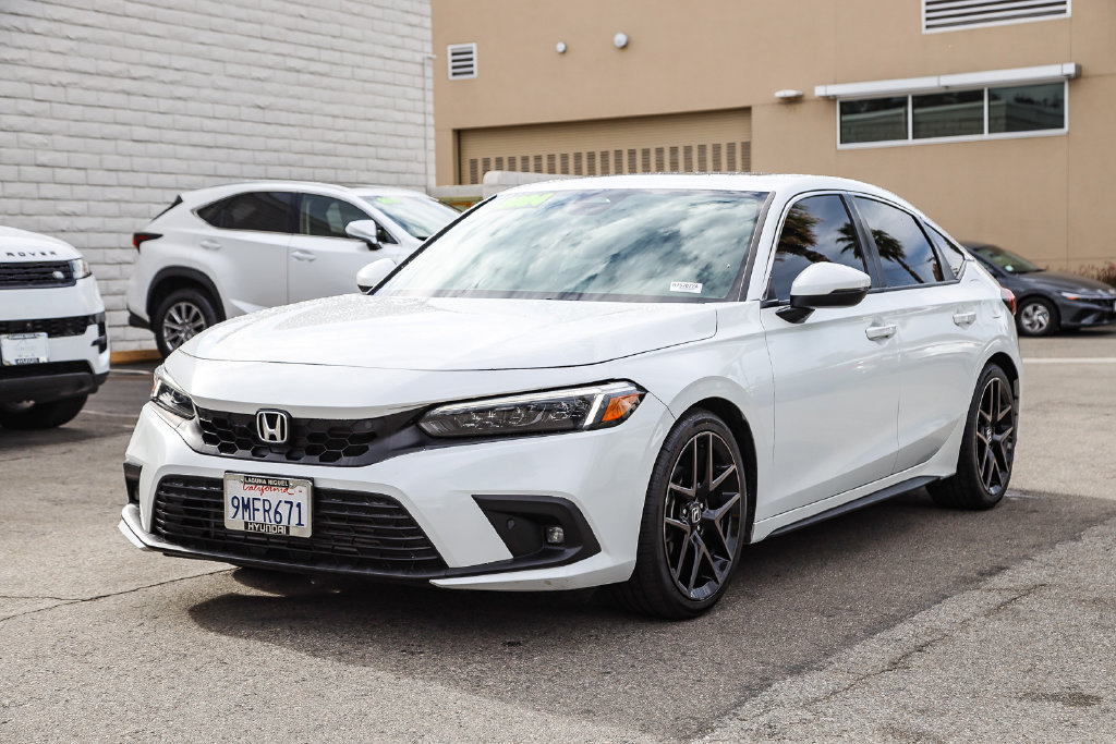 Used 2024 Honda Civic Sport Touring image 3
