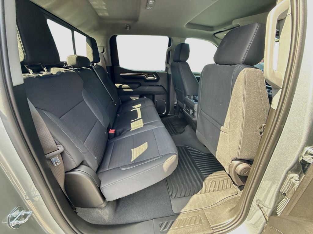 Used 2023 Chevrolet Silverado 1500 RST w/ Convenience Package II AWD/4WD image 33