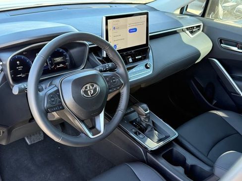 Used 2026 Toyota Corolla Cross XLE w/ Convenience Package image 11