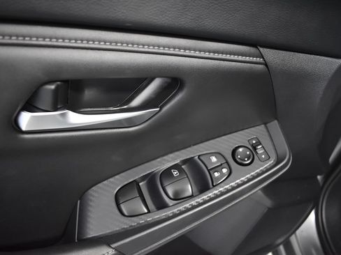 Certified 2023 Nissan Sentra SV FWD image 15