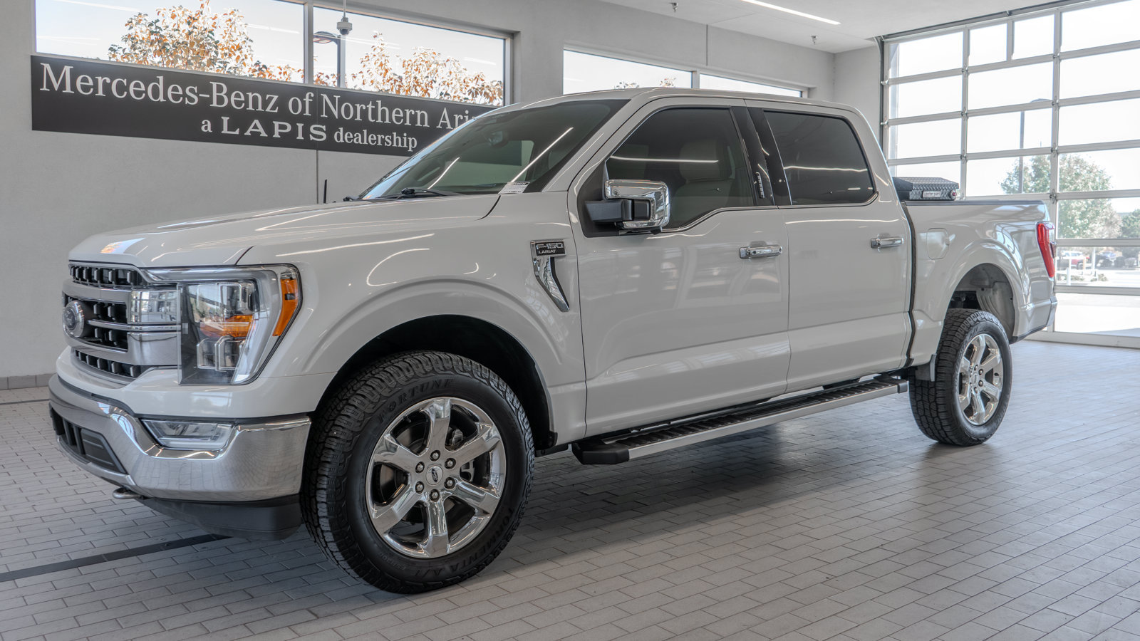 Used 2022 Ford F150 Lariat w/ Max Trailer Tow Package AWD/4WD image 3