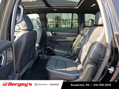 New 2026 Buick Enclave Avenir w/ Super Cruise Package FWD image 7