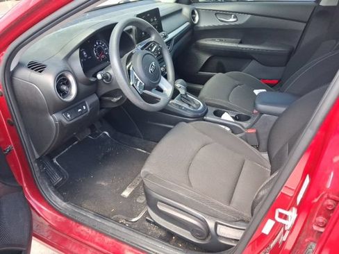 Used 2021 Kia Forte LXS FWD image 6
