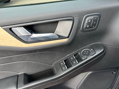 Certified 2022 Ford Escape Titanium w/ Titanium Elite Package image 15