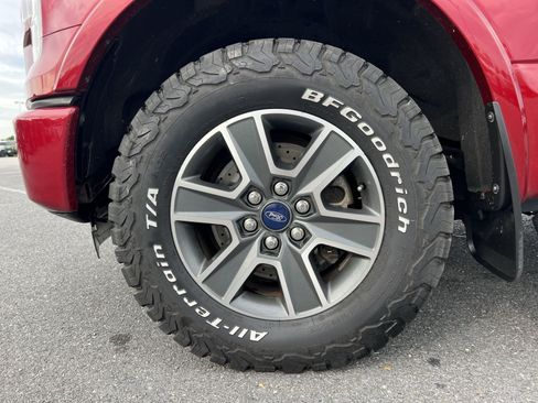 Used 2016 Ford F150 XLT w/ Equipment Group 301A Mid AWD/4WD image 12