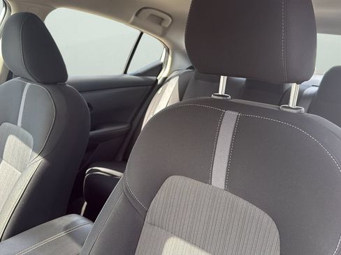 Used 2025 Nissan Sentra SV FWD image 7
