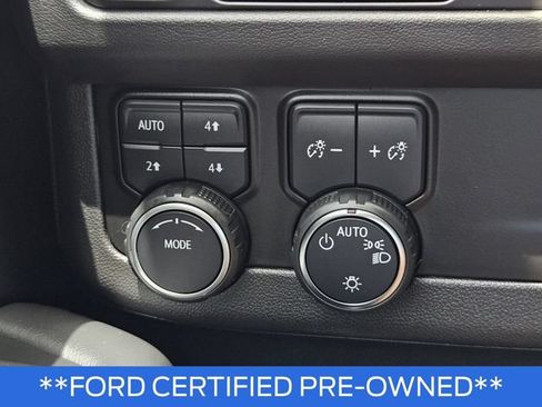 Used 2022 Chevrolet Tahoe Z71 w/ Luxury Package AWD/4WD image 29