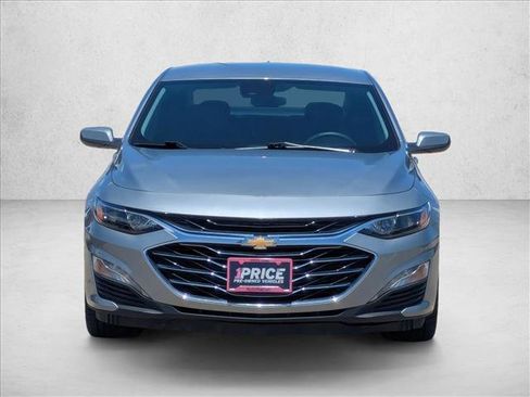 Used 2024 Chevrolet Malibu LT FWD image 2