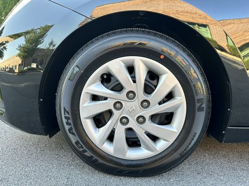 Used 2020 Hyundai Elantra SE w/ Cargo Package (C1) FWD image 86