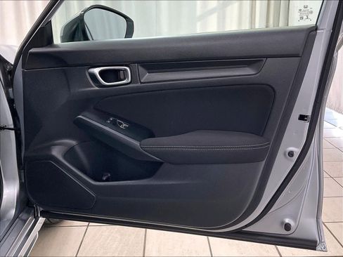 Used 2022 Honda Civic LX image 12