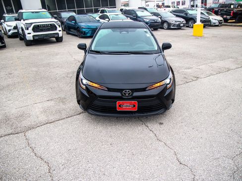 Certified 2026 Toyota Corolla LE image 4