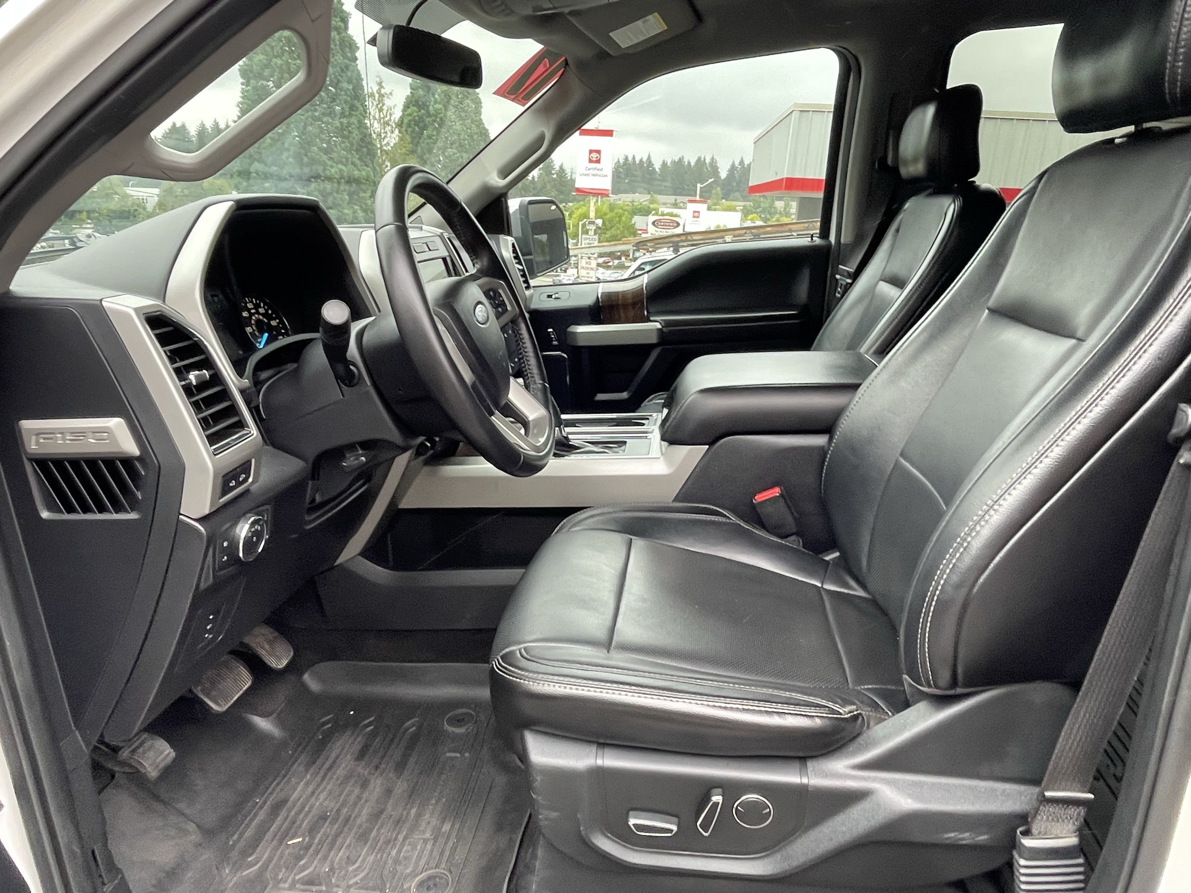 Used 2017 Ford F150 Lariat RWD image 13