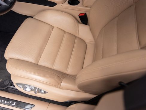 Certified 2023 Porsche Macan GTS AWD/4WD image 22