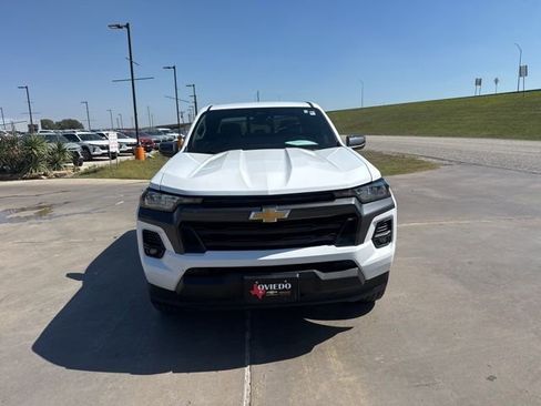 Used 2023 Chevrolet Colorado LT w/ LT Convenience Package image 2