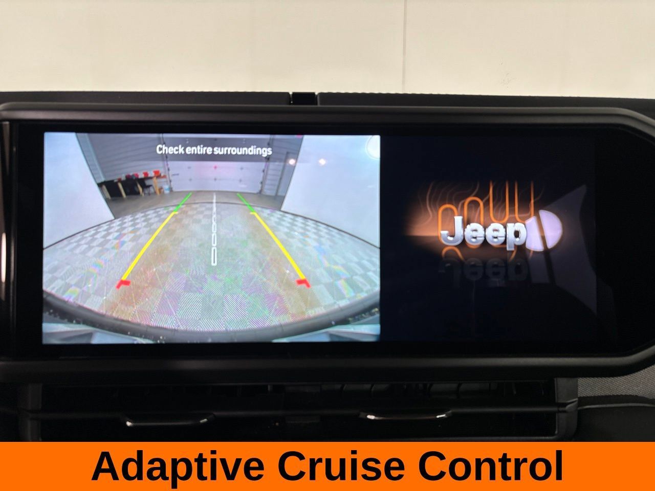 Used 2026 Jeep Wrangler Unlimited Sahara AWD/4WD image 17
