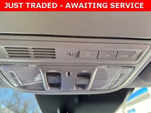 Used 2017 Honda CR-V Touring image 21