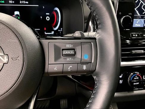 Used 2022 Nissan Pathfinder Platinum AWD/4WD image 28