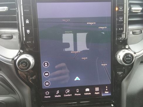 New 2026 RAM 3500 Laramie w/ Towing Technology Group image 32