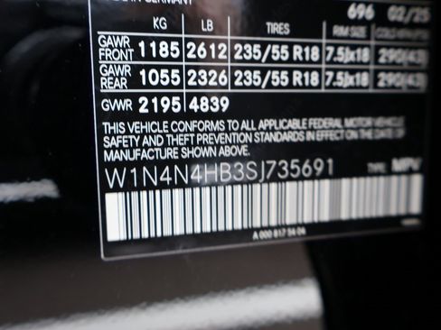 Used 2025 Mercedes-Benz GLA 250 4MATIC image 39