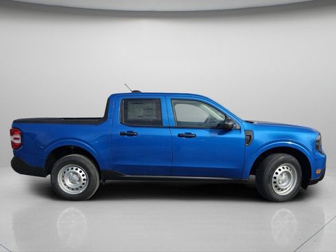 New 2026 Ford Maverick XL image 21
