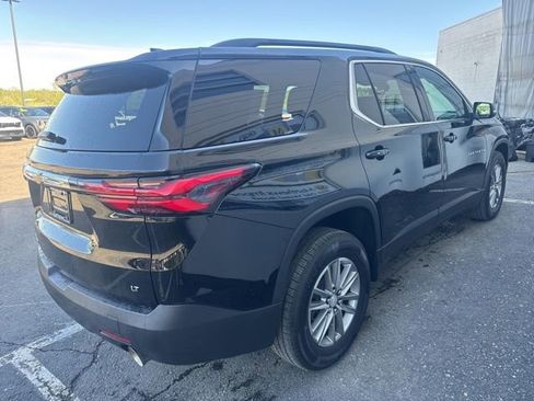 Used 2023 Chevrolet Traverse LT AWD/4WD image 5