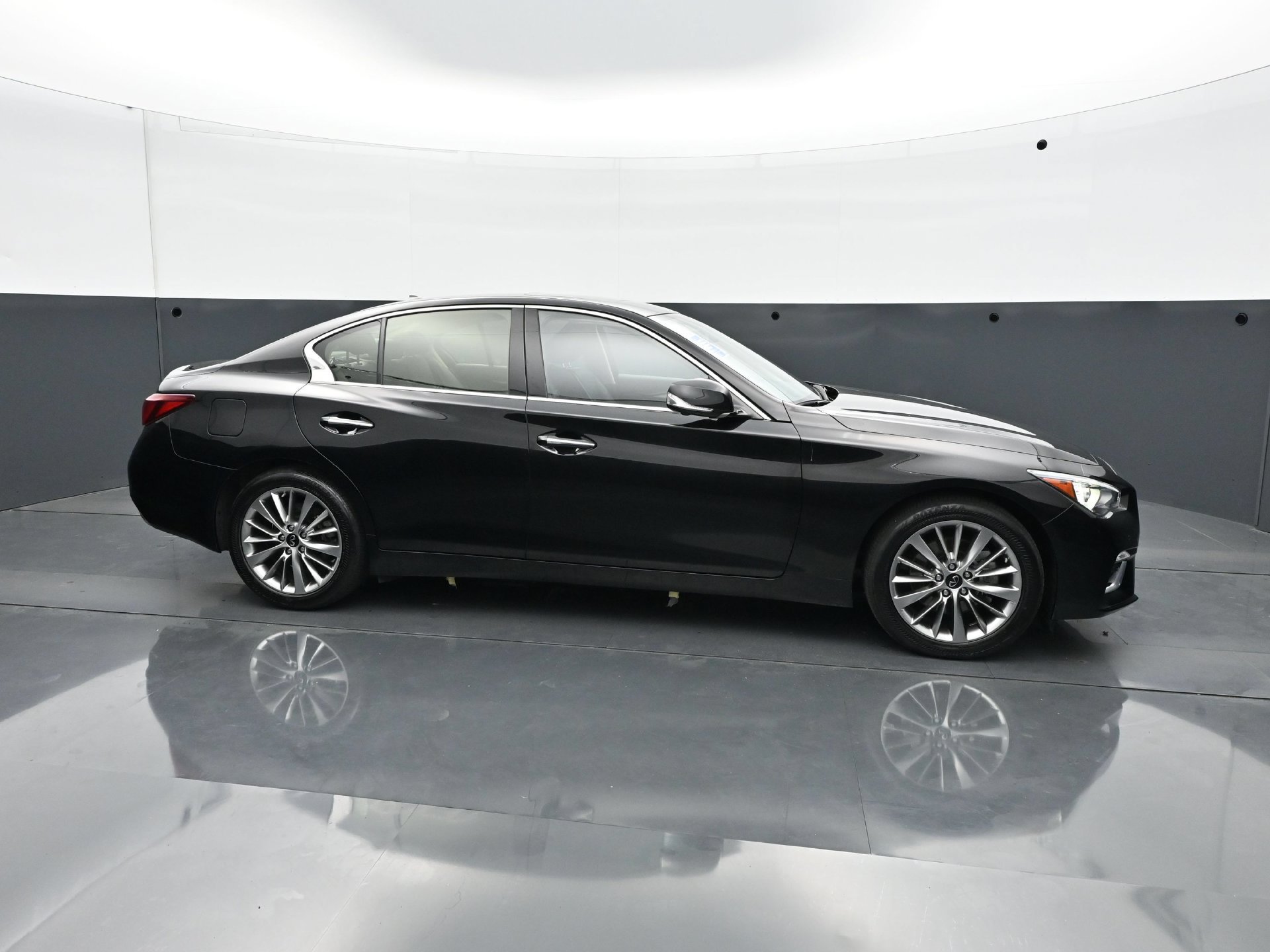 Used 2024 INFINITI Q50 Luxe AWD/4WD image 8