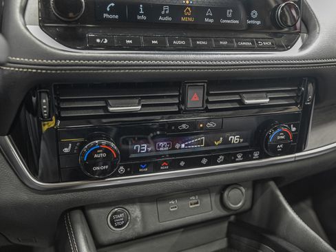 Used 2021 Nissan Rogue SL w/ Premium Package image 23