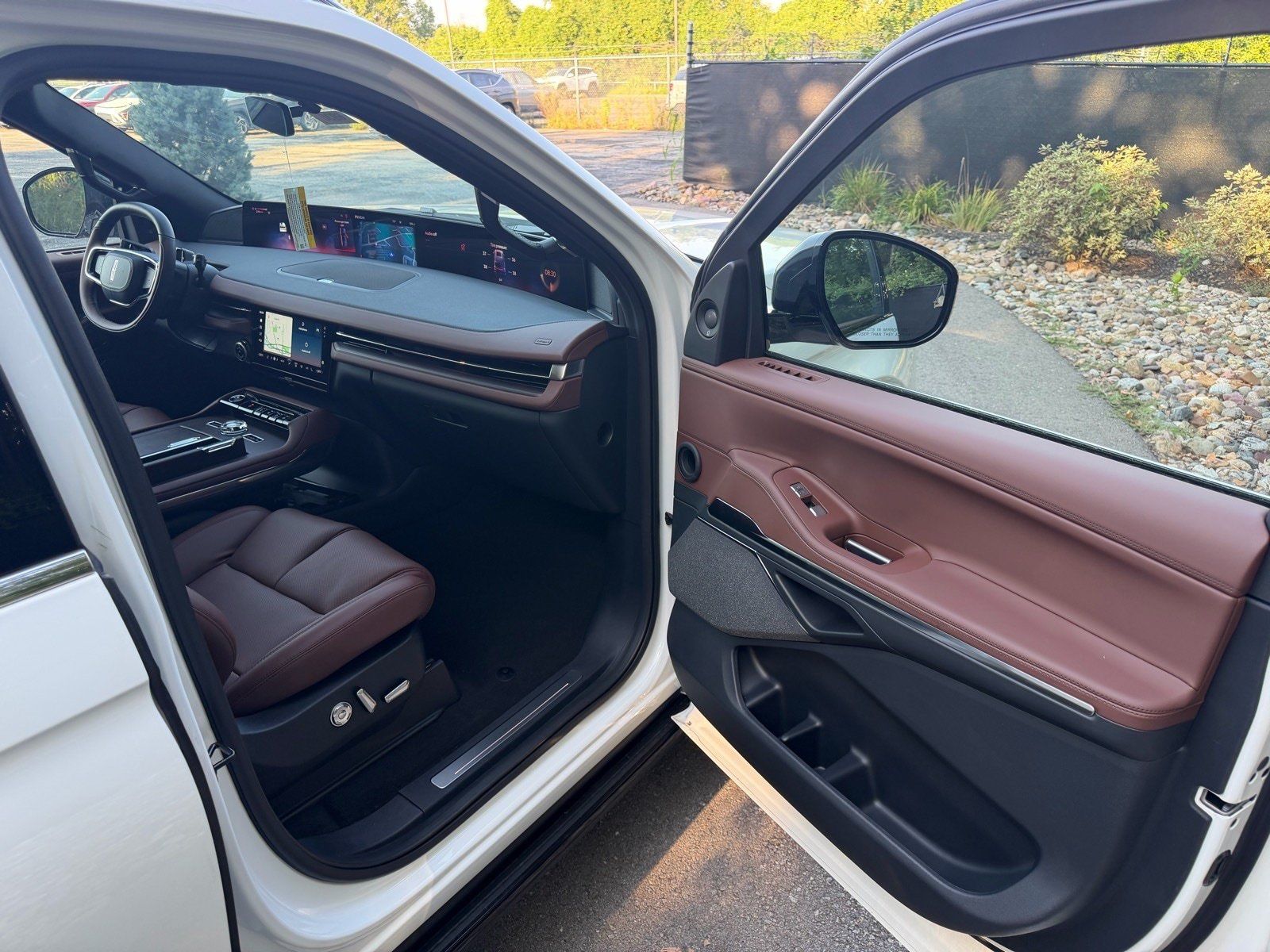 New 2027 Lincoln Navigator Reserve AWD/4WD image 11